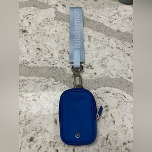 Lululemon never lost keychain and pouch set